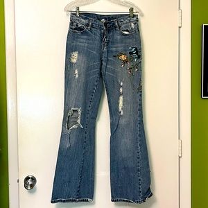 💰Abercrombie & Fitch embroidered jeans - Size 2